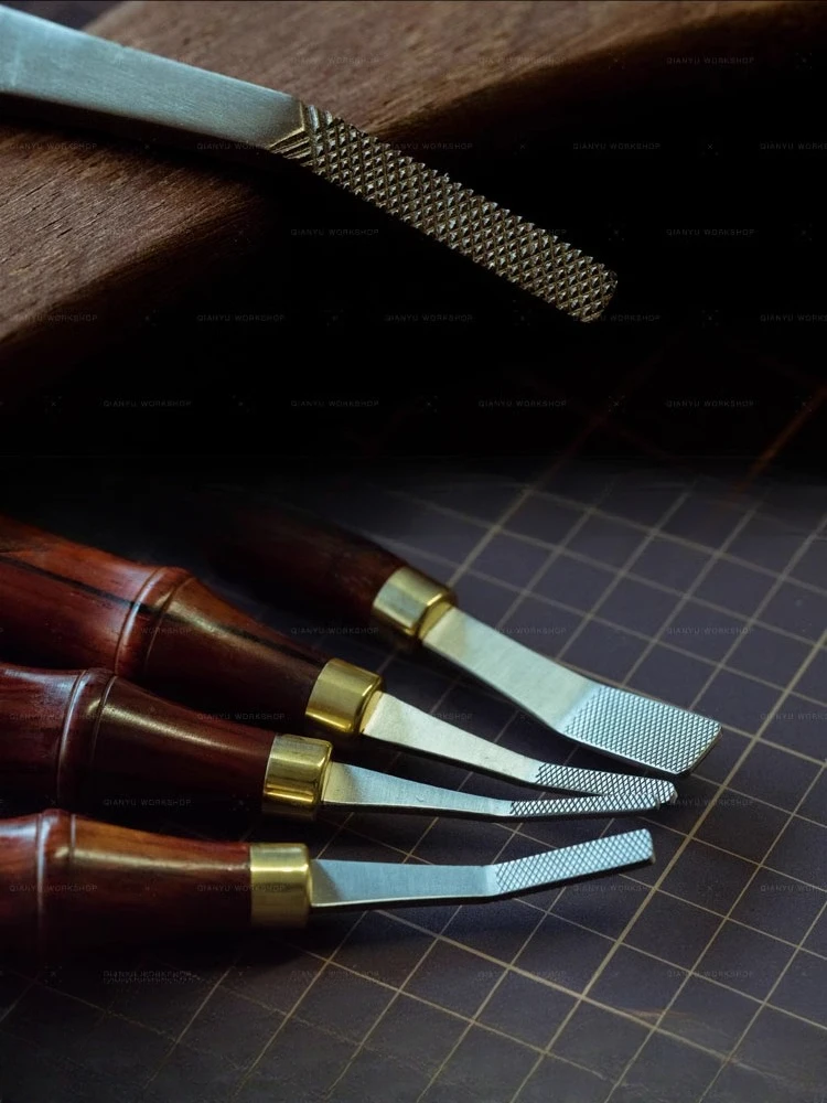 Leatherwork Patterns - 3/4/5/10mm Size Diamond Pattern Leather Surface