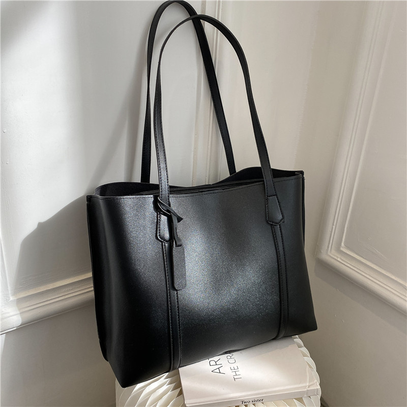 Classic Black Faux Leather Tot - Leatherwork Wallet 评论和价格